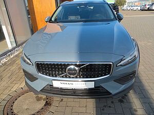 Volvo  B4 D AWD Plus Auto