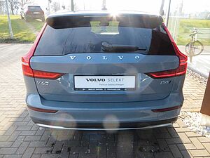 Volvo  B4 D AWD Plus Auto