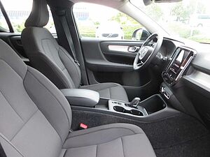 Volvo  T5 Recharge R-Design Expression AHK