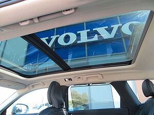 Volvo  D5 AWD Pro HUD GSD 360°-KAM