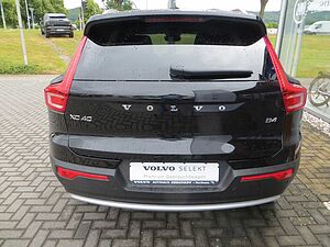 Volvo  B4 Plus Bright DCT LM 19&apos, &apos, H&K SOUND AHK