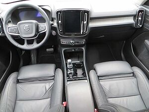 Volvo  B4 Plus Bright DCT LM 19&apos, &apos, H&K SOUND AHK