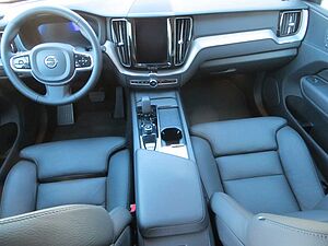 Volvo  B5 AWD Plus Bright ACC BLIS® FULL LED