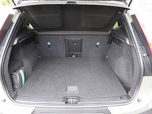 Volvo  Recharge Core SE ALL SAISONS LM 19&apos, &apos,