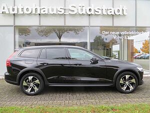 Volvo  B4 D AWD Geartronic Pro