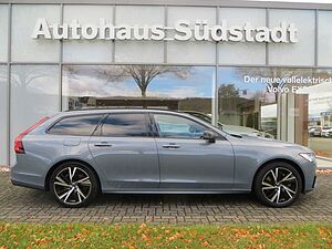 Volvo  T6 AWD Recharge Plus Dark AHK