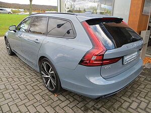 Volvo  T6 AWD Recharge Plus Dark AHK