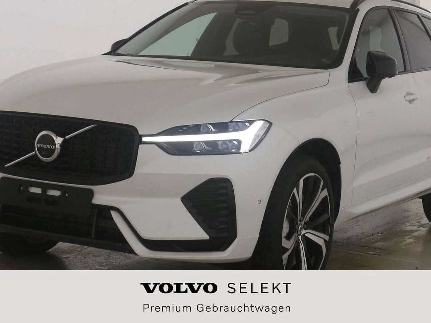 Volvo  Plus Dark*PANOSD*360°*harman*AHK*ACC*BLIS