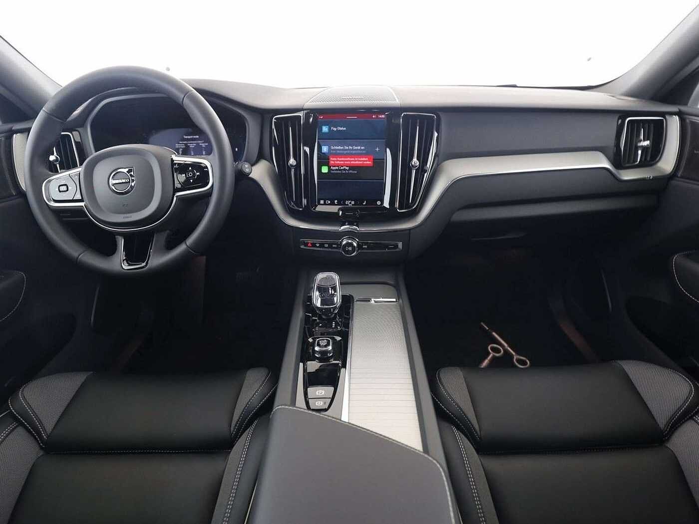 Volvo  Plus Dark*STHZ*BLIS*ACC*PANO*Harman Kardon