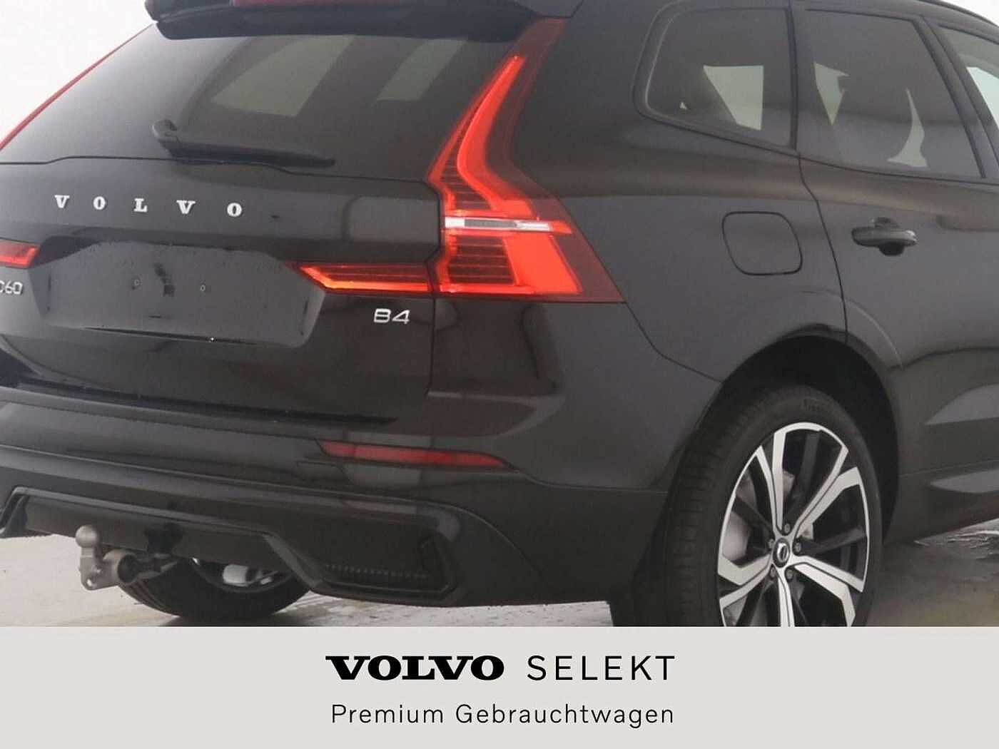 Volvo  Plus Dark*360°ACC*BLIS*STHZ*PANODACH*AHK