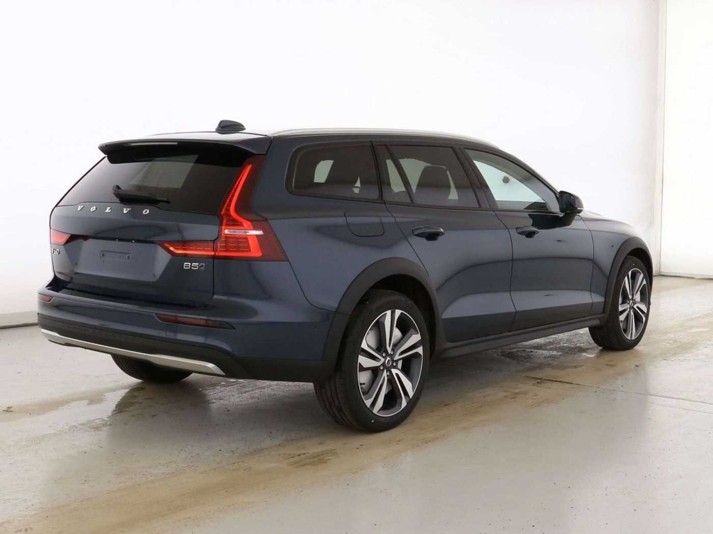 Volvo  Plus AWD*SD*ACC*BLIS*STH*360°