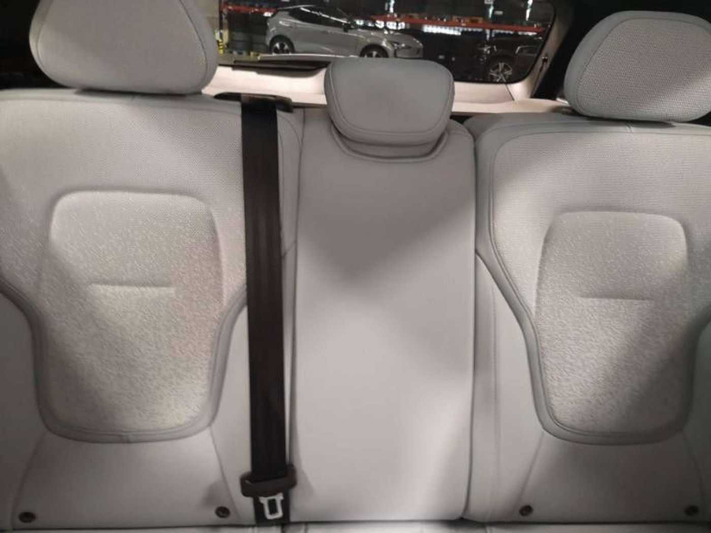 Volvo  Ultra Pure Electric EXTENDED RANGE