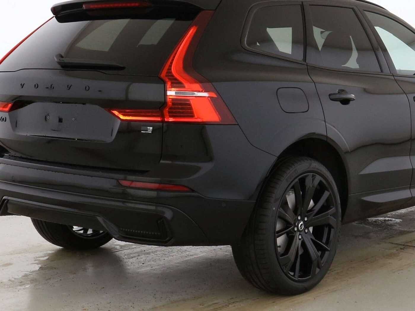 Volvo  T8 Plus Black Edition Plug-In Hybrid*AHK*