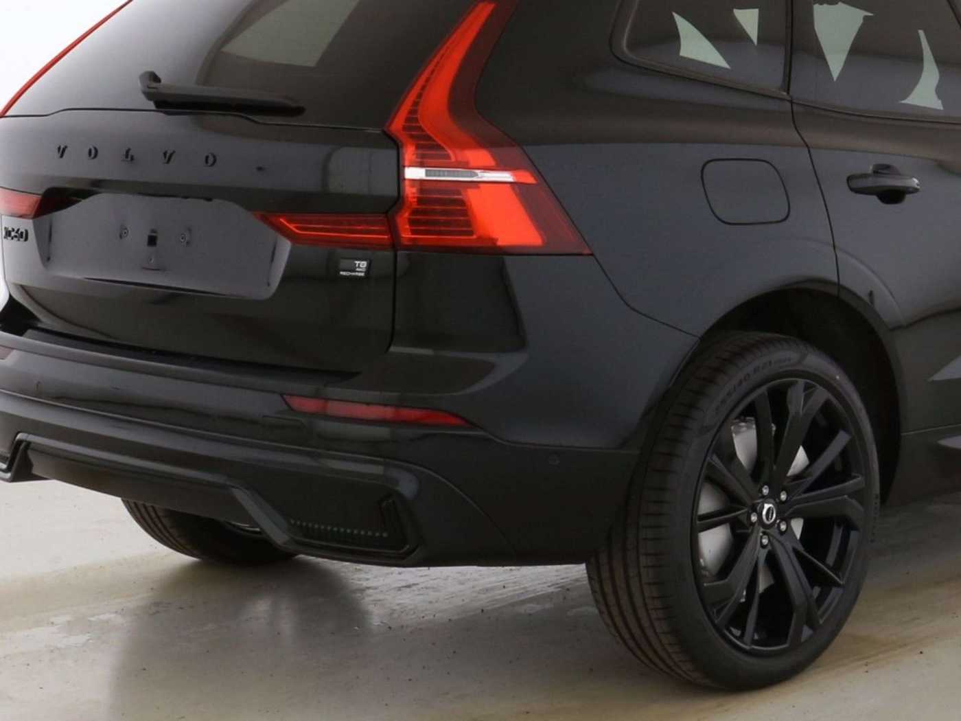 Volvo  T8 Plus Black Edition Plug-In Hybrid