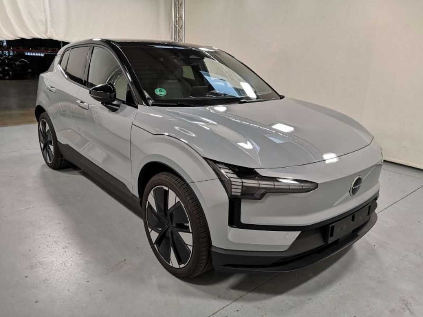 Volvo  Twin Plus AWD Performance Pure Electric