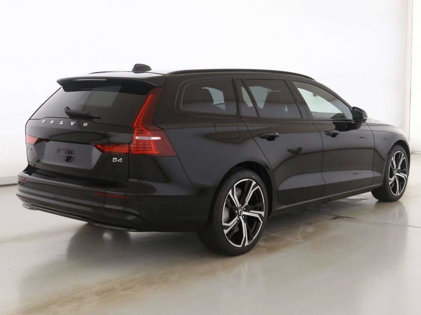 Volvo  Ultra Dark*360*BOWERS*HUD*AHK*LEDER BEIGE