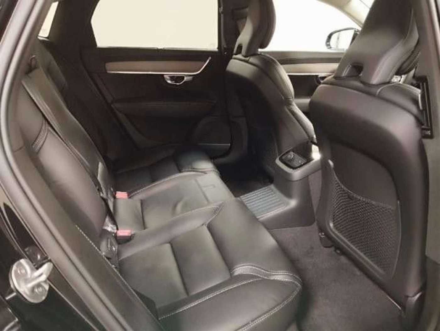 Volvo  T8 Plus Dark Plug-In Hybrid AWD*UPE 90.060.-
