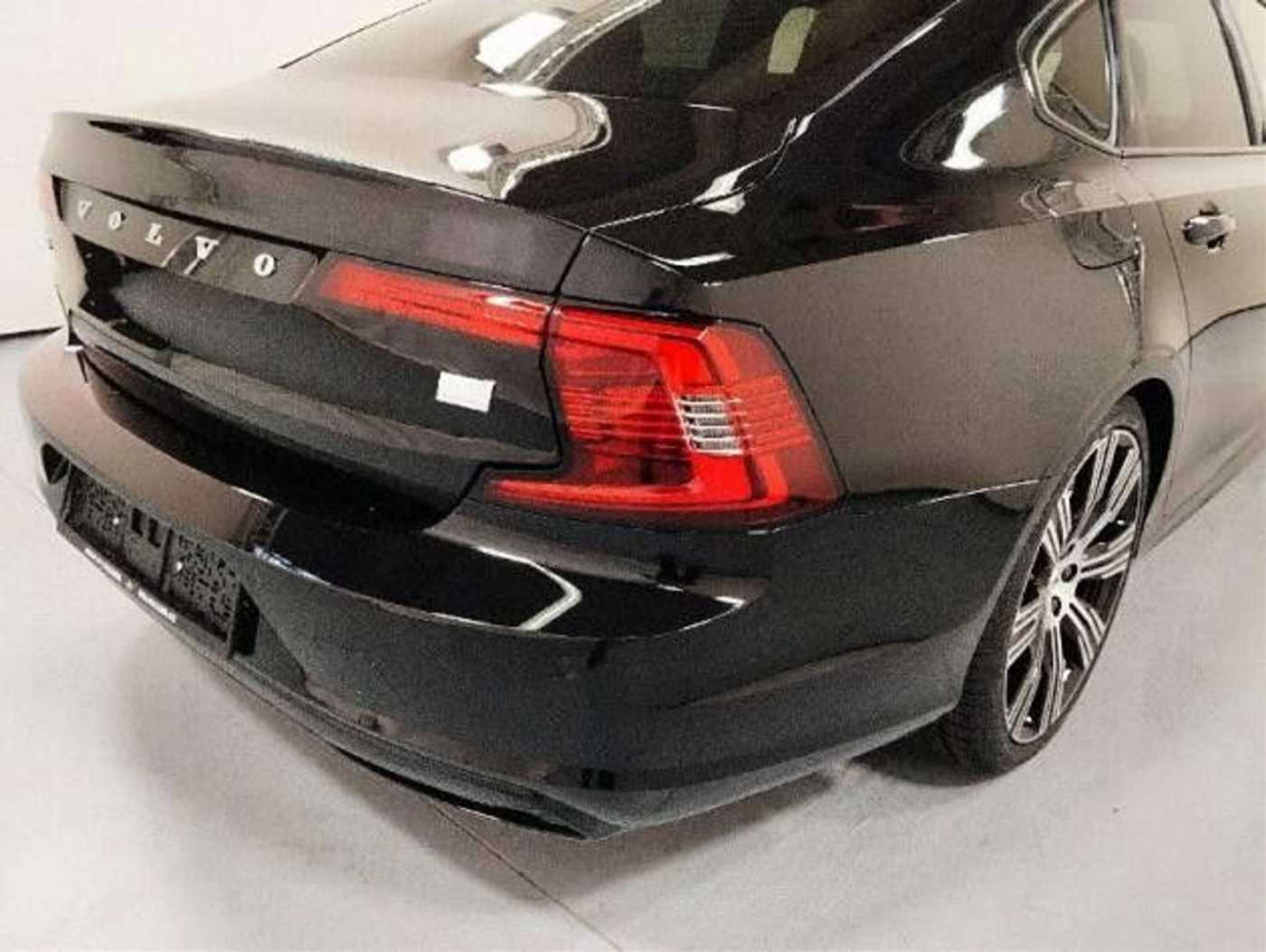 Volvo  T8 Plus Dark Plug-In Hybrid AWD*UPE 90.060.-