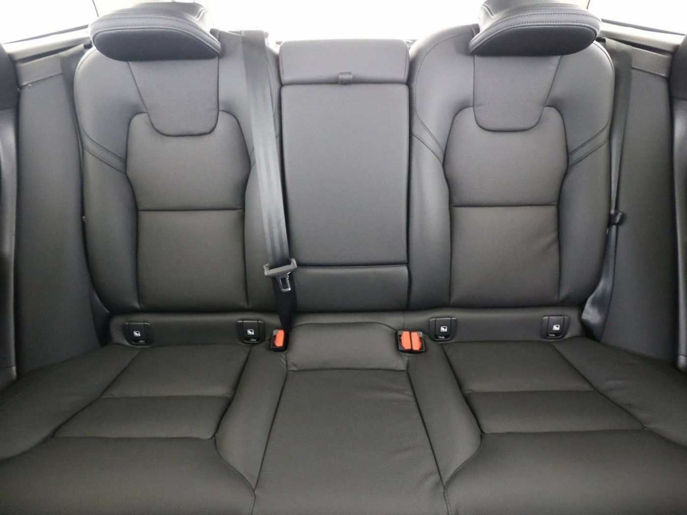 Volvo  T8 Ultimate Dark Recharge PlugIn Hybrid AWD