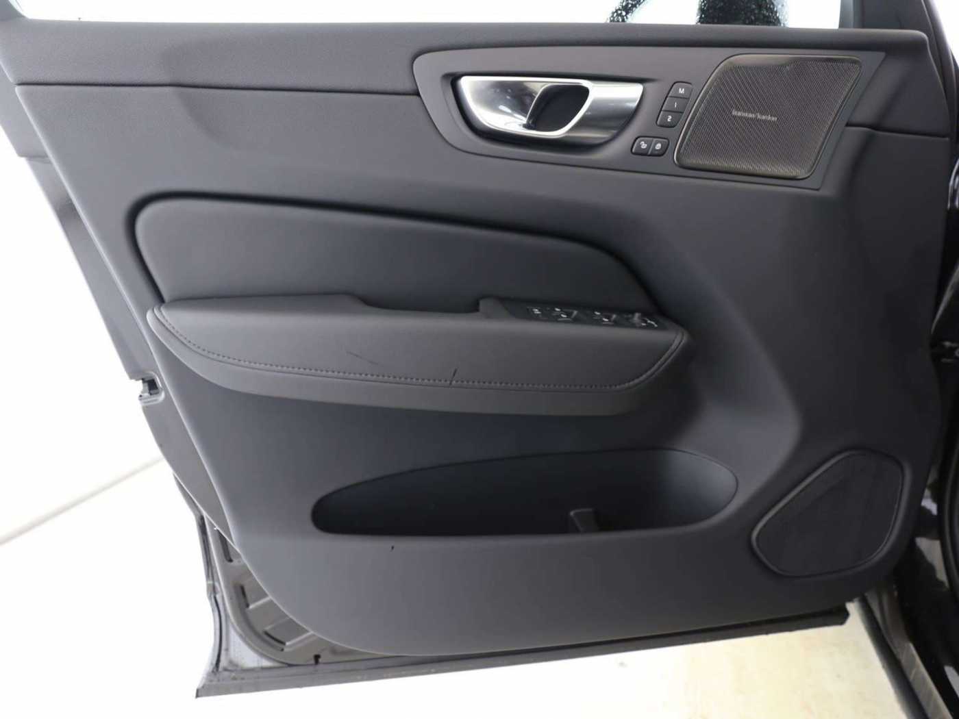Volvo  T8 Ultimate Dark Recharge PlugIn Hybrid AWD