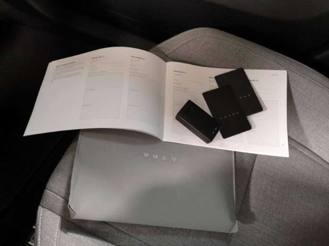 Volvo  Ultra Pure Electric EXTEND RANGE