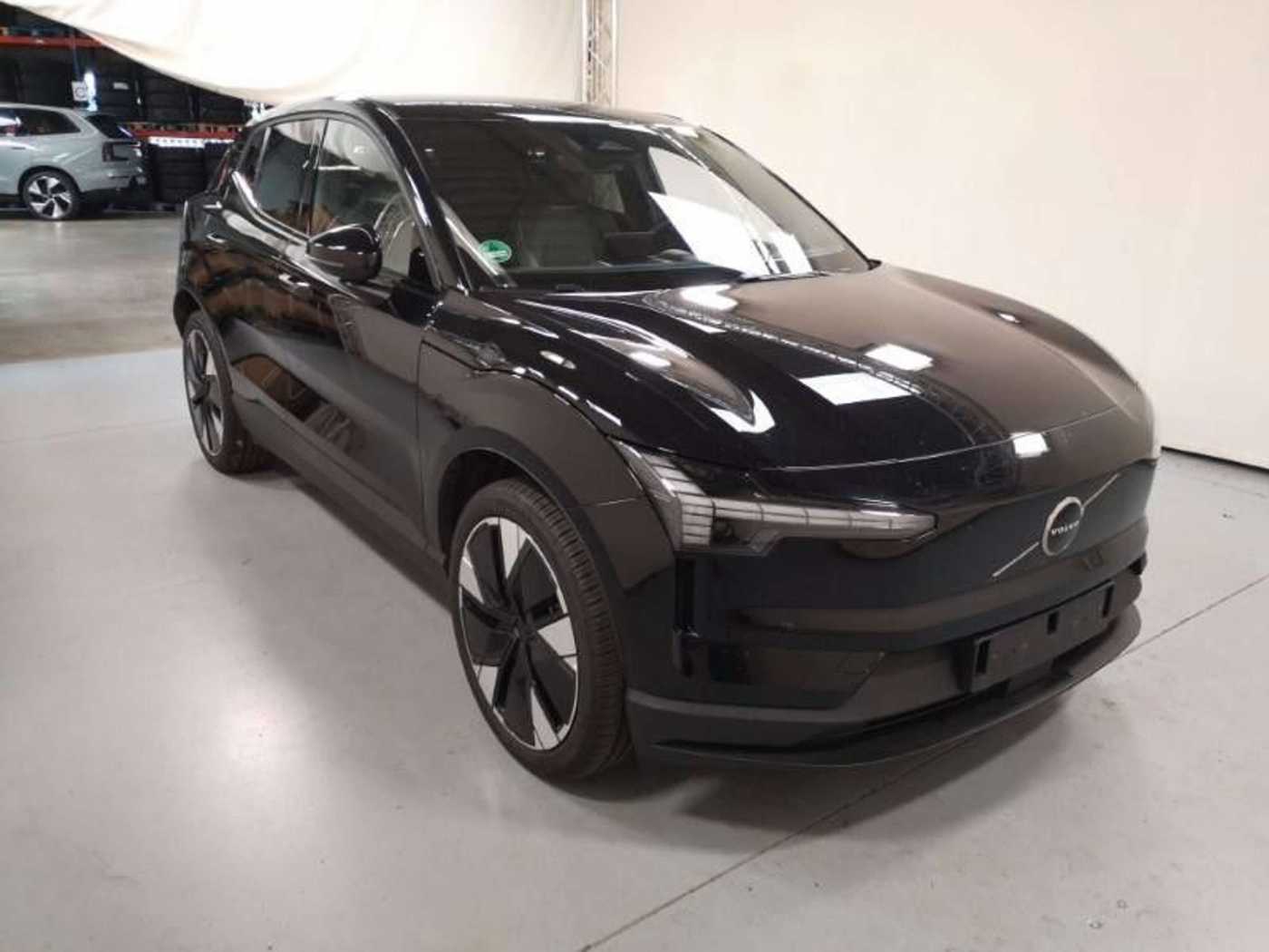 Volvo  Plus Pure Electric EXTENDED RANGE*SH*LH*20'