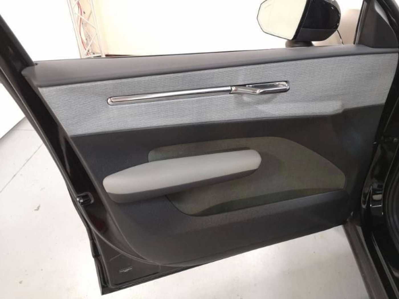 Volvo  Plus Pure Electric EXTENDED RANGE*SH*LH*20'