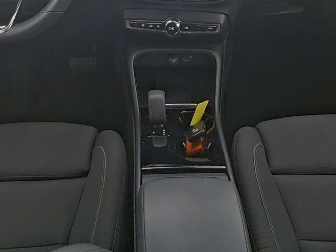 Volvo  1st Edition Recharge Pure Electric AWD