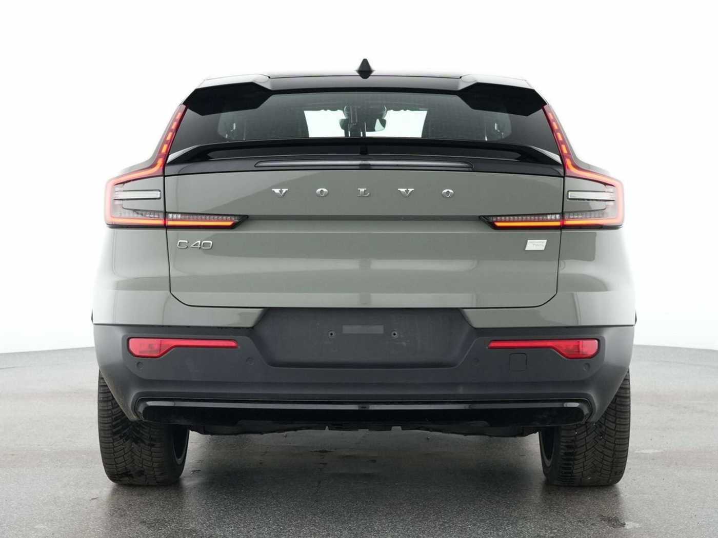 Volvo  1st Edition Recharge Pure Electric AWD