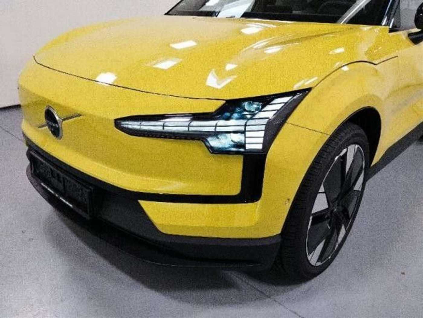Volvo  TWIN Ultra AWD Pure Electric*0,99% eff.