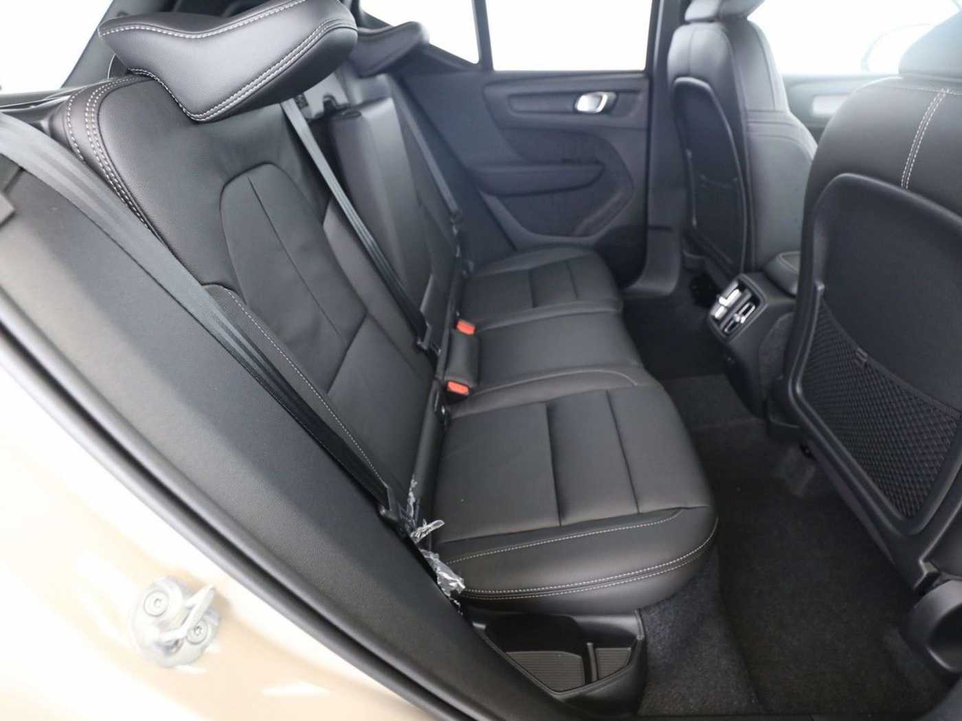 Volvo  Ultra Dark*LEDER*360°*ACC*BLIS*PIXEL-LED