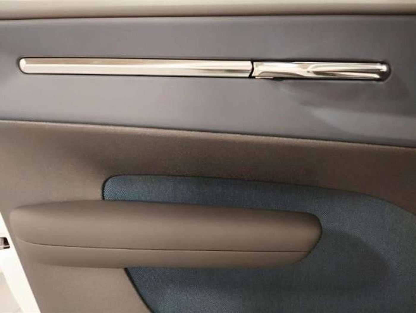 Volvo  Plus Pure Electric Extended Range *0,99%eff