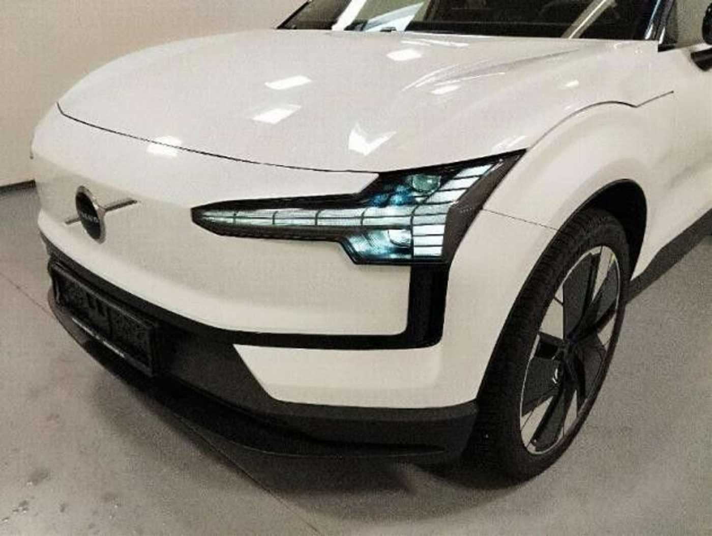 Volvo  Plus Pure Electric Extended Range *0,99%eff