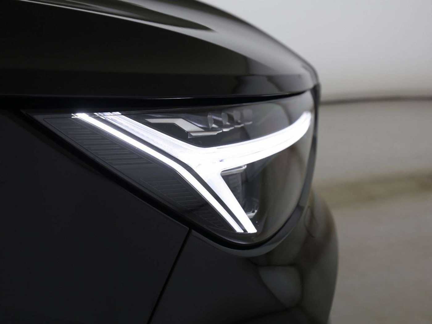 Volvo  B4 Ultra Dark*ACC*BLIS*VOLL-LED**0,99% eff.