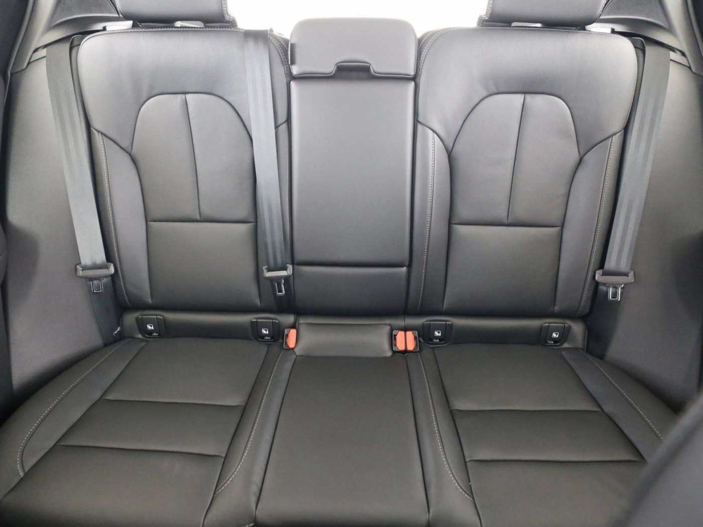 Volvo  Ultra Dark*LEDER*ACC*BLIS*PIXEL LED*ALARM