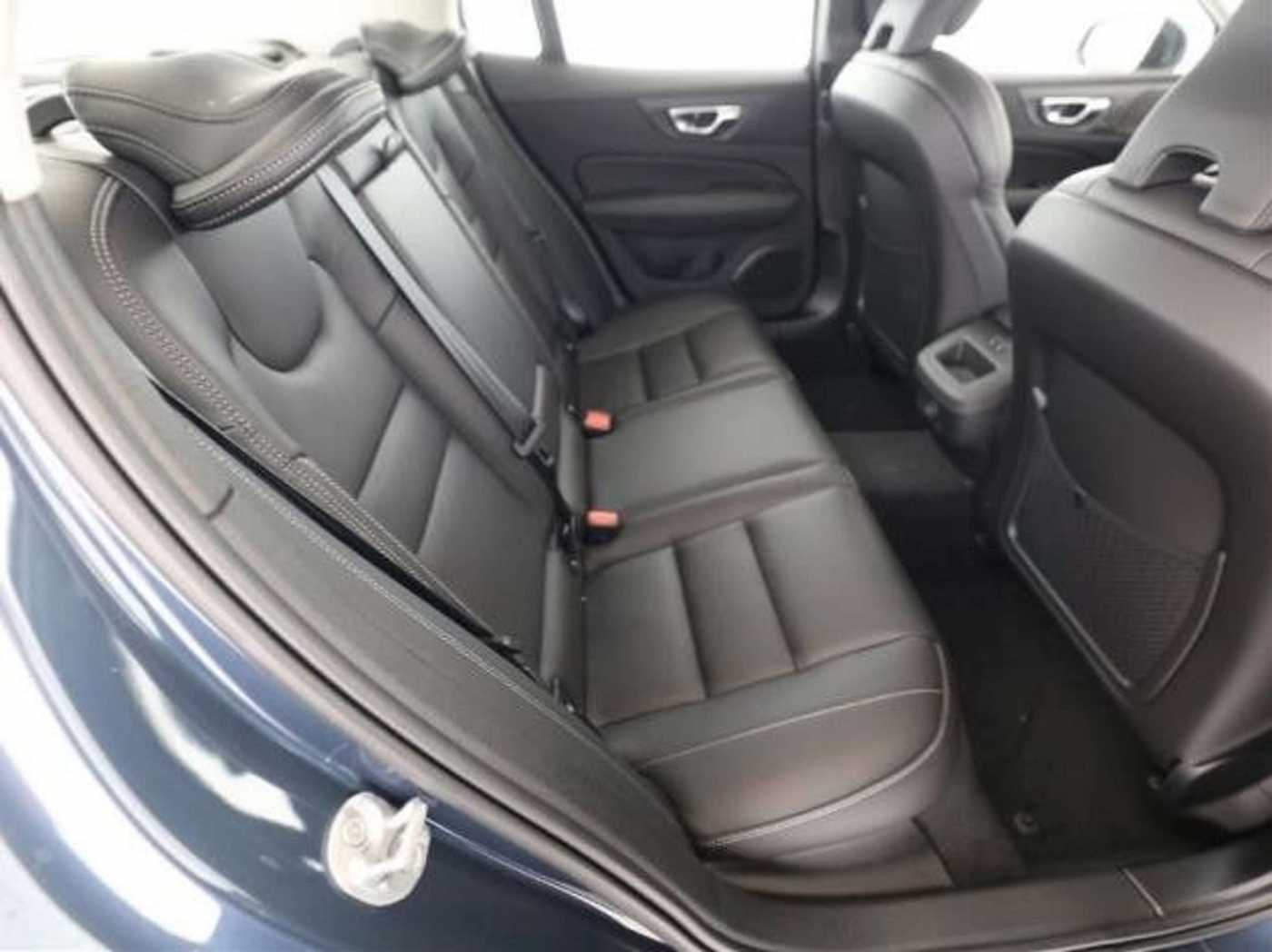 Volvo  Plus Dark*STH*360°*BLIS*ACC*PANOSD*HARMAN*20