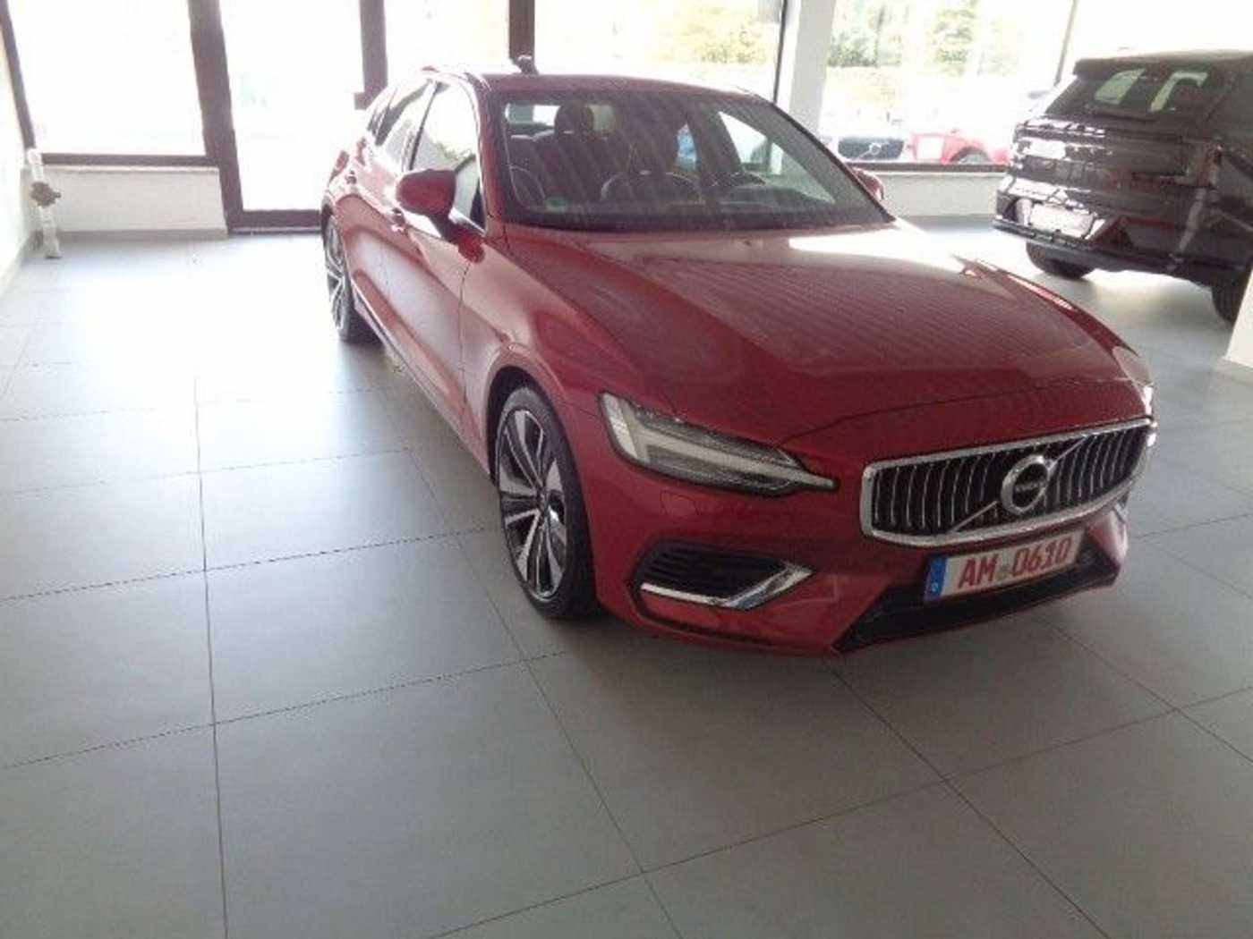 Volvo  Inscription Recharge Plug-In Hybrid AWD