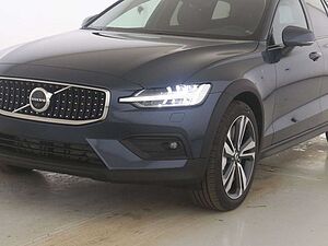 Volvo  Plus AWD*SD*ACC*BLIS*STH*360°