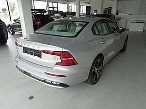 Volvo  Plus Dark*LEDER BEIGE! *ACC*SD*360°*H&K*PIXEL