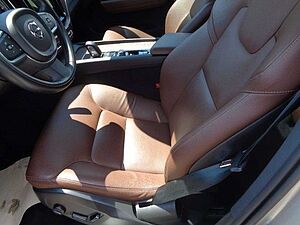 Volvo  Momentum Pro AWD*SD*ACC*BLIS*HUD*VOLL-LED
