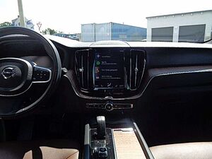 Volvo  Momentum Pro AWD*SD*ACC*BLIS*HUD*VOLL-LED