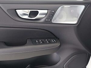 Volvo  Cross Country Ultimate AWD*UPE 79.650.- Euro