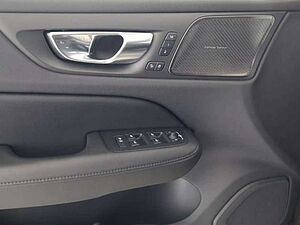 Volvo  Plus Dark*SD*AHK*BLIS*ACC*VOLL-LED*0,99% eff
