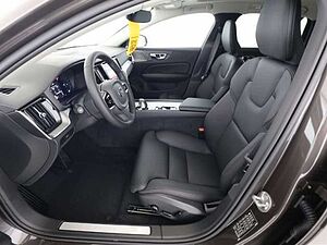 Volvo  Plus Dark*SD*AHK*BLIS*ACC*VOLL-LED*0,99% eff