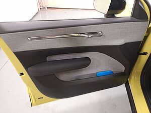 Volvo  Ultra Pure Electric EXTEND RANGE
