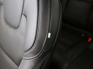 Volvo  Plus Black Edition  Plug-In Hybrid*FOUR-C