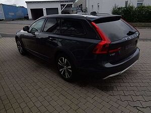 Volvo  Pro AWD