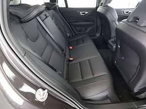 Volvo  Plus Dark*SD*AHK*BLIS*ACC*VOLL-LED*0,99% eff