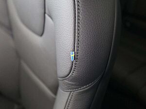 Volvo  Plus Dark*SD*AHK*BLIS*ACC*VOLL-LED*0,99% eff
