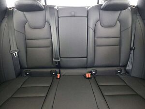 Volvo  Plus Dark*SD*AHK*BLIS*ACC*VOLL-LED*0,99% eff